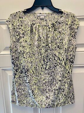 Liz Claiborne Women's Gray & Yellow Printed Cap-Sleeve Blouse size Large